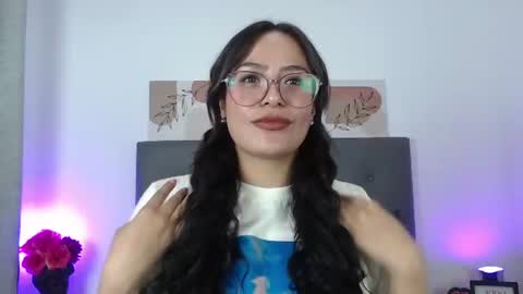cinnamon_cake online show from 07/28/26, 04:08