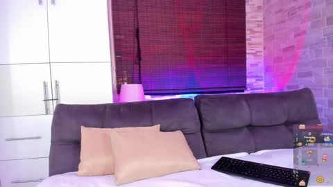 Snapshot of cinnamon_kyla chatting on 02/06/25, 08:13 cinnamon_kyla online show from 02/06/25, 08:13