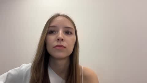 Aurora online show from 04/15/26, 03:30