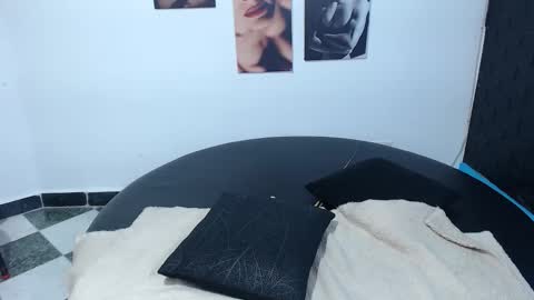 Cinthya online show from 11/19/25, 06:30