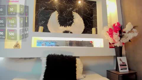 Snapshot of cinthya_mjs chatting on 10/23/25, 11:53 Cinthya online show from 10/23/25, 11:53