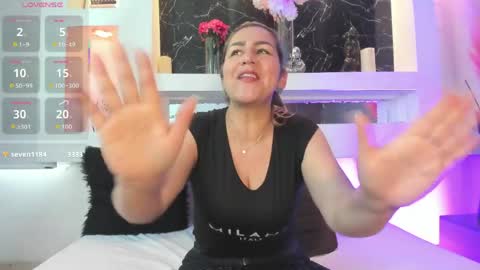 Cinthya  online show from 05/23/26, 12:20