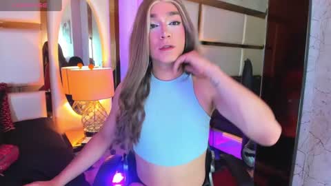cinthya_walker1 online show from 06/15/26, 03:03