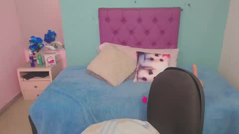 Snapshot of cinthyagomez6 chatting on 01/23/25, 06:45 cinthyagomez6 online show from 01/23/25, 06:45