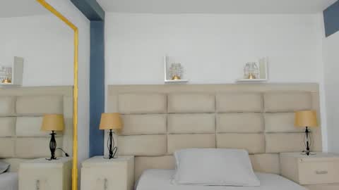 CintiaCollins  online show from 12/02/25, 08:04