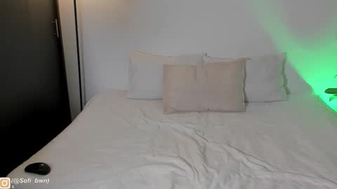 Sofia OF    online show from 12/05/25, 07:43