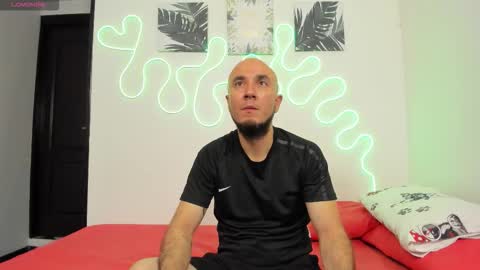 Snapshot of cintya_n_roger chatting on 03/12/26, 12:00 Cintya Roger online show from 03/12/26, 12:00