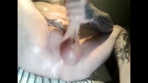 Snapshot of circ96 chatting on 10/03/25, 07:00 oilywanker online show from 10/03/25, 07:00