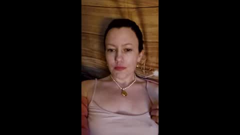 Snapshot of circadouxxx chatting on 04/05/26, 11:24 circadouxxx online show from 04/05/26, 11:24