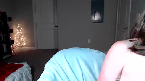 Snapshot of circeeve chatting on 12/07/24, 07:49 circeeve was circebubbly 3 online show from 12/07/24, 07:49