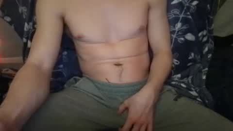 Snapshot of circumsizedbandit chatting on 01/12/26, 09:36 circumsizedbandit online show from 01/12/26, 09:36