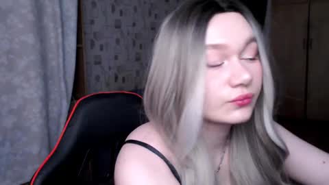 Snapshot of cirilla_akerman chatting on 03/13/26, 10:55 Ciri online show from 03/13/26, 10:55