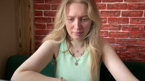 citrusblissss online show from 10/10/25, 02:43