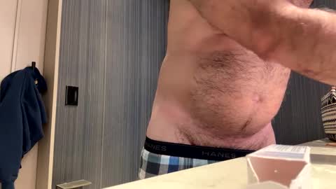 Snapshot of cj3d2 chatting on 09/26/25, 04:05 Cjd32 online show from 09/26/25, 04:05