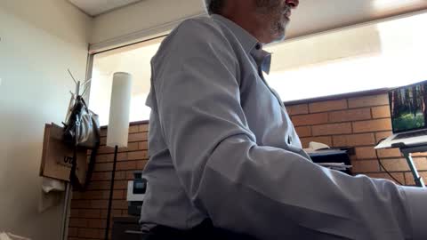 Snapshot of cj3d2 chatting on 10/14/25, 07:03 Cjd32 online show from 10/14/25, 07:03