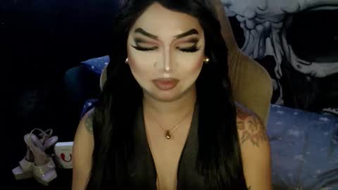 QUEEN CESS online show from 12/16/25, 06:46