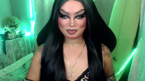 Snapshot of cj_parker69 chatting on 06/29/26, 03:23 QUEEN CESS online show from 06/29/26, 03:23