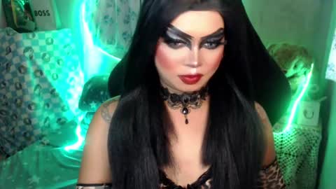 Snapshot of cj_parker69 chatting on 07/06/26, 07:05 QUEEN CESS online show from 07/06/26, 07:05