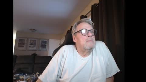 Snapshot of cjscout chatting on 12/03/24, 07:00 cjscout online show from 12/03/24, 07:00