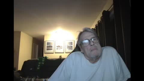 Snapshot of cjscout chatting on 01/02/25, 09:33 cjscout online show from 01/02/25, 09:33