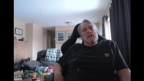 Snapshot of cjscout chatting on 02/16/25, 09:27 cjscout online show from 02/16/25, 09:27