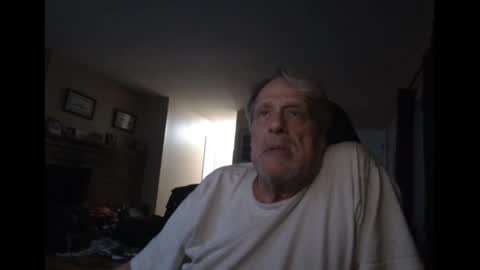 Snapshot of cjscout chatting on 02/24/25, 06:38 cjscout online show from 02/24/25, 06:38