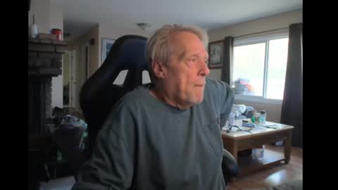 Snapshot of cjscout chatting on 10/01/25, 10:49 cjscout online show from 10/01/25, 10:49