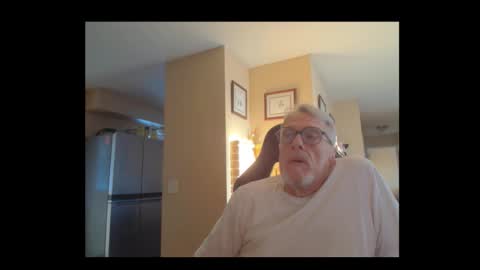 Snapshot of cjscout chatting on 12/22/25, 09:56 cjscout online show from 12/22/25, 09:56