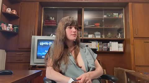 Snapshot of claire_moulin chatting on 05/29/26, 08:29 Claire Moulin online show from 05/29/26, 08:29