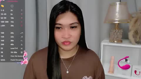 Snapshot of claire_wntr chatting on 06/11/26, 05:38 CLAIRE online show from 06/11/26, 05:38