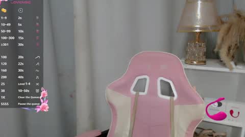 Snapshot of claire_wntr chatting on 06/20/26, 06:54 CLAIRE online show from 06/20/26, 06:54