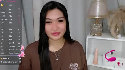 Snapshot of claire_wntr chatting on 07/10/26, 05:59 CLAIRE online show from 07/10/26, 05:59