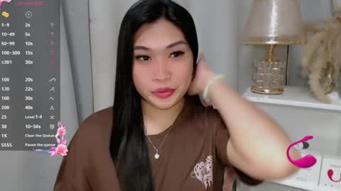 Snapshot of claire_wntr chatting on 07/12/26, 04:47 CLAIRE online show from 07/12/26, 04:47