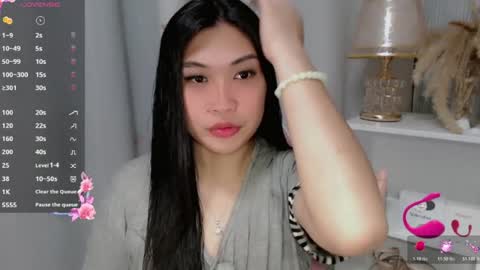 Snapshot of claire_wntr chatting on 07/20/26, 11:23 CLAIRE online show from 07/20/26, 11:23