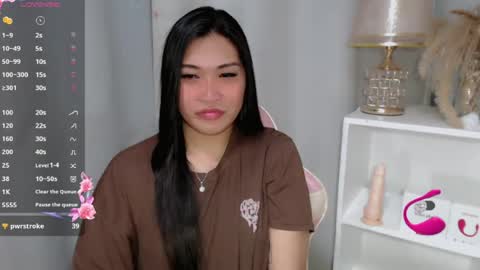 Snapshot of claire_wntr chatting on 07/31/26, 06:51 CLAIRE online show from 07/31/26, 06:51