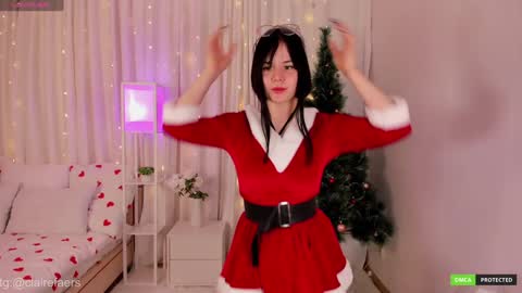 Snapshot of clairefaers chatting on 12/27/24, 02:12 Claire Faers online show from 12/27/24, 02:12