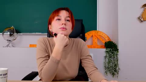 Snapshot of clairemathis chatting on 01/12/26, 02:55 Claire online show from 01/12/26, 02:55