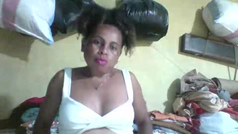 Snapshot of clairette9794 chatting on 06/02/26, 09:06 clairette9794 online show from 06/02/26, 09:06