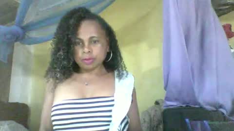 Snapshot of clairette9794 chatting on 06/07/26, 06:11 clairette9794 online show from 06/07/26, 06:11