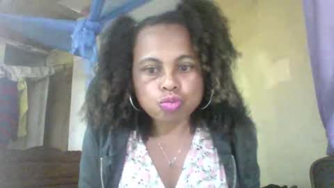 Snapshot of clairette9794 chatting on 06/08/26, 07:36 clairette9794 online show from 06/08/26, 07:36