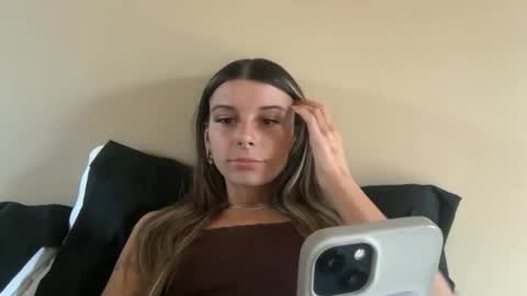 Snapshot of clairewalkerrr chatting on 12/03/25, 06:28 clairewalkerrr online show from 12/03/25, 06:28