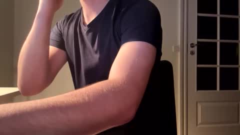 Snapshot of clamshive7 chatting on 10/28/25, 08:55 clamshive7 online show from 10/28/25, 08:55