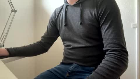 Snapshot of clamshive7 chatting on 11/02/25, 01:35 clamshive7 online show from 11/02/25, 01:35