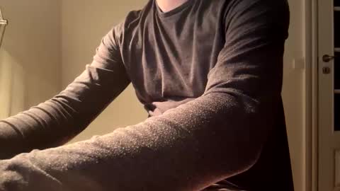 Snapshot of clamshive7 chatting on 11/10/25, 05:12 clamshive7 online show from 11/10/25, 05:12