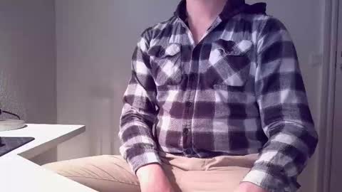 Snapshot of clamshive7 chatting on 02/03/26, 08:08 clamshive7 online show from 02/03/26, 08:08