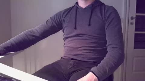 Snapshot of clamshive7 chatting on 02/11/26, 06:46 clamshive7 online show from 02/11/26, 06:46