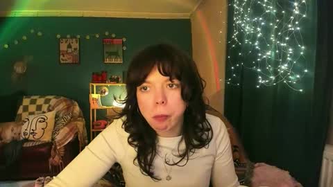 Snapshot of clancyosbourne chatting on 03/09/26, 06:45 Clancy online show from 03/09/26, 06:45