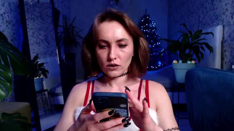 Snapshot of clara_bendover chatting on 12/24/24, 10:49 Clara online show from 12/24/24, 10:49