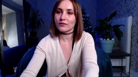 Snapshot of clara_bendover chatting on 01/16/25, 06:27 Clara online show from 01/16/25, 06:27