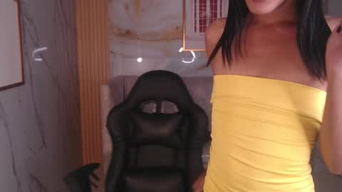 Snapshot of clara_evans_s chatting on 03/08/25, 08:25 Clara online show from 03/08/25, 08:25